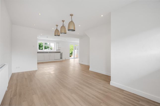 143, Trinity Road, Hertford photo 4