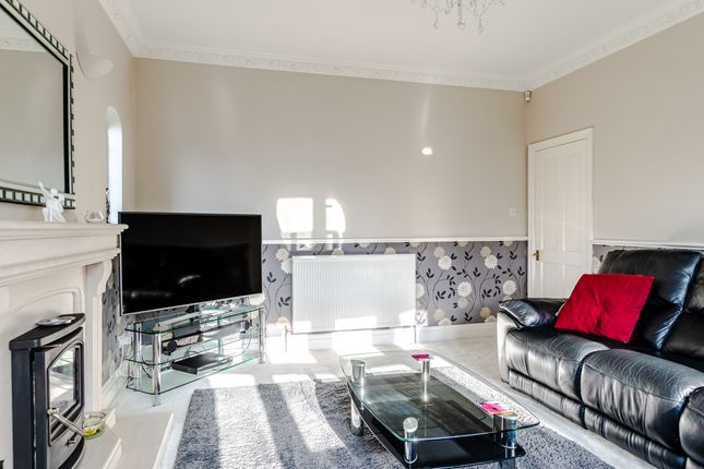 4, Falkland Gardens, Leeds photo 4