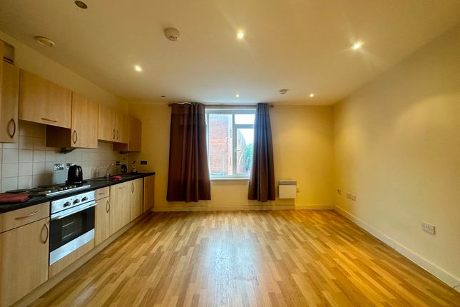 Flat to rent in Apartment, Pearl House, Princess Way, Swansea