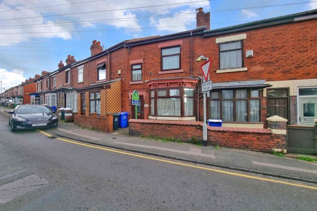 Flat to rent in Watlands View, Newcastle, Staffordshire