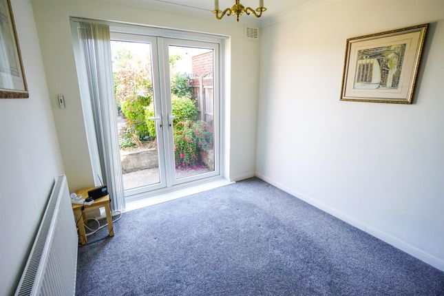 12, Pine Street, Chesterfield photo 4