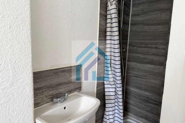 Flat 37, Bournemouth photo 3