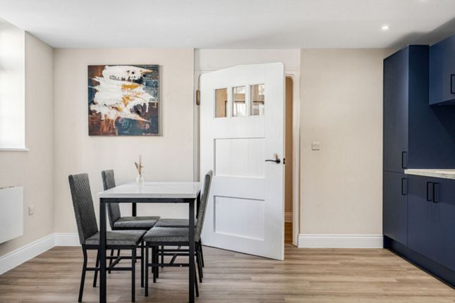 Flat Flat 3, 1, Kent Road, Orpington photo 3