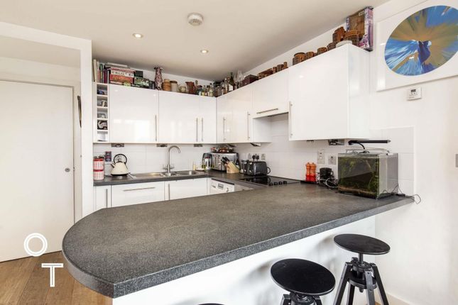 Flat 10, The Annroy, Kentish Town photo 3