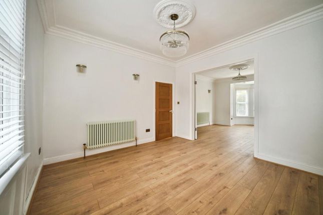 96, Maynard Road, London photo 5