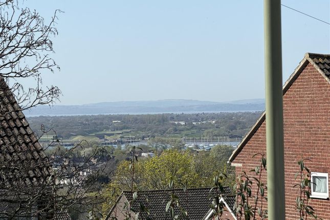 47A, Waltham Close, Fareham photo 2
