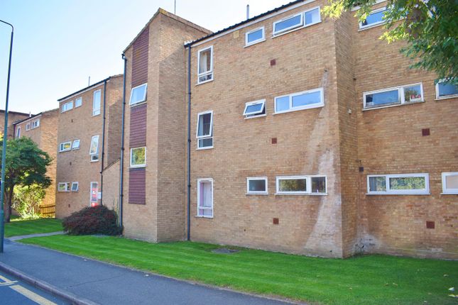 2 Bed Flat To Rent In Jubilee Way Sidcup Kent Da14 Zoopla
