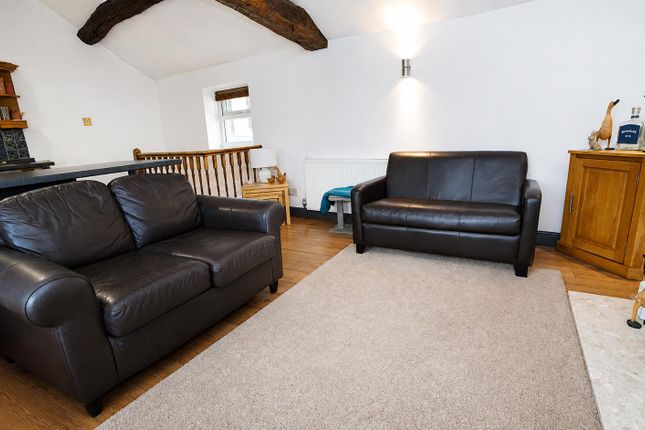6, Westfield Lane, Bradford photo 4