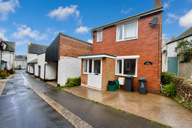 2-bed house on 3 Queen Lane, Dawlish, £250,000