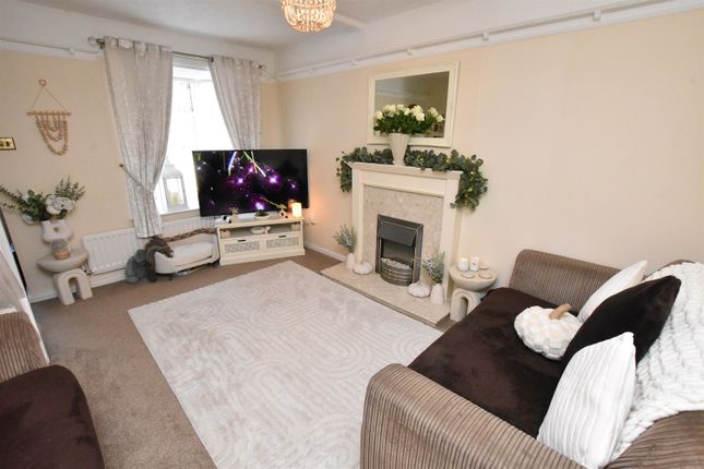 23, Uldale Way, Peterborough photo 4