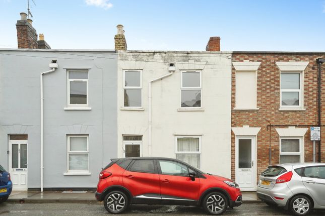 4-bed terraced on Hungerford Street, Gloucestershire, £200,000