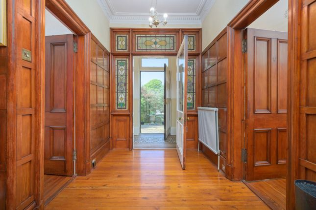 1, Waverley Terrace, Larbert photo 3