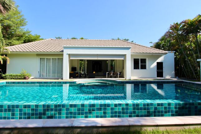 Villa for sale in Baan Ing Phu, Hua Hin, Prachuap Khiri Khan, Central Thailand