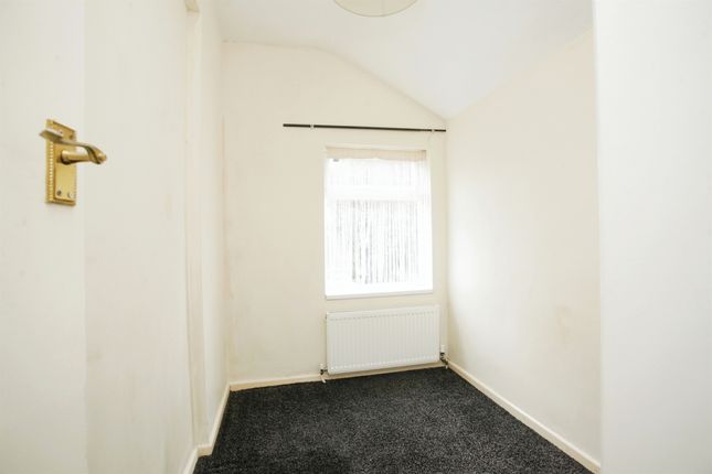 End terrace house for sale in Abbey Street, Rugby