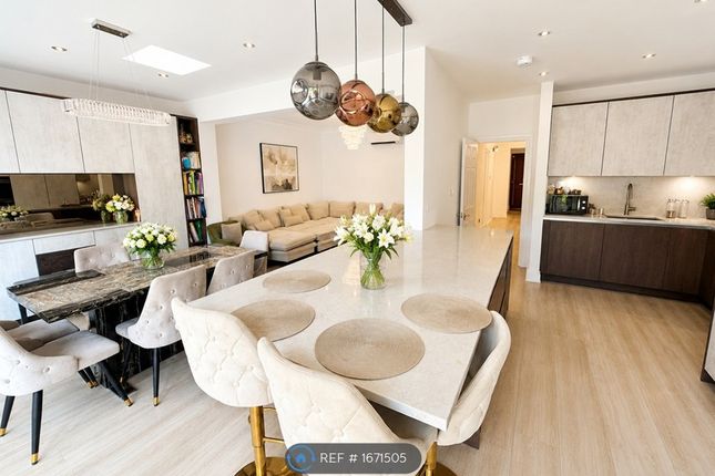The Vale, London photo 4