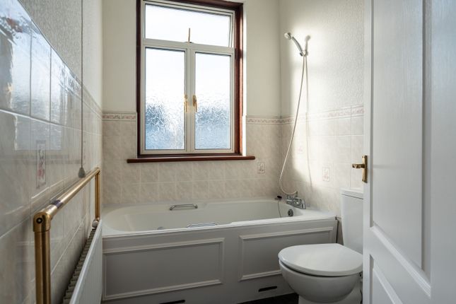 47, Nash Road, Newport photo 4