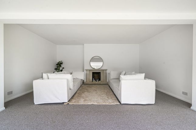 3 The Warren, Chesham photo 2
