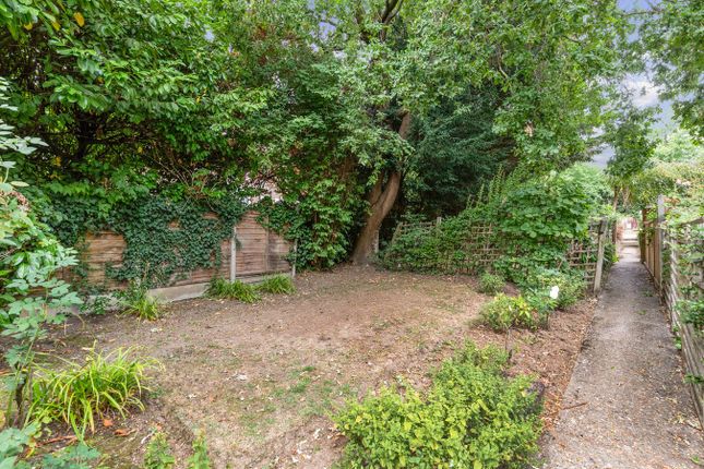 3, Kerry Court, Stanmore photo 4
