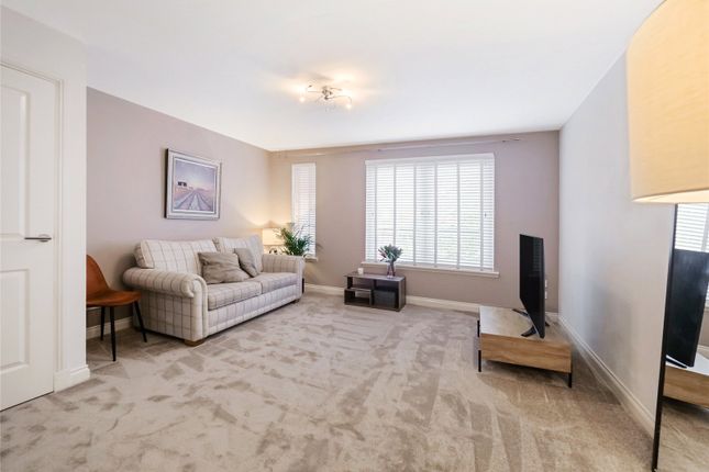 1/1, 1366, London Road, Glasgow City photo 3