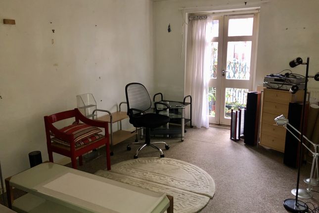 Flat 2,, Delta Court, Nottingham photo 4