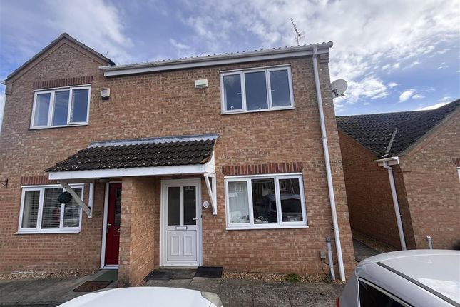 2-bed semi-detached on Wisbech, £825/mo