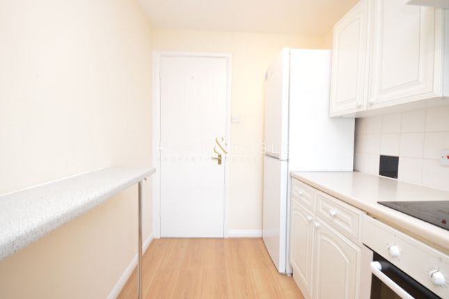 Flat for sale in Cleveland Grove, London, Greater London.