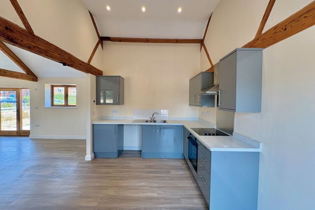 3 Manor Courtyard, Upton Road, Powick photo 5