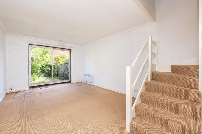 74C, Worcester Road, Sutton photo 2