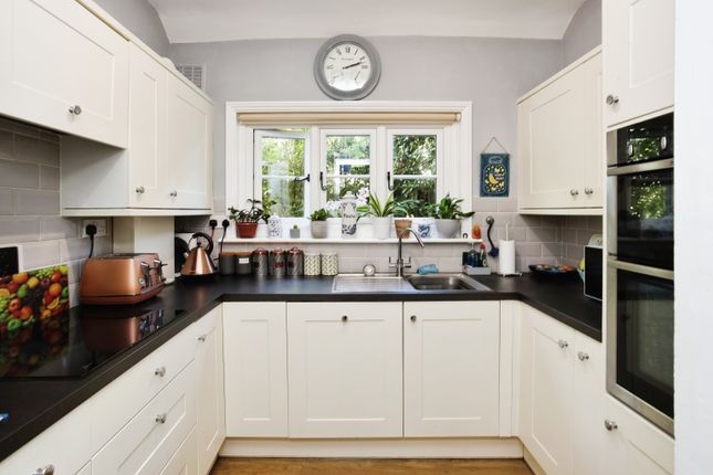 Flat for sale in Chilston Road, Tunbridge Wells, Kent