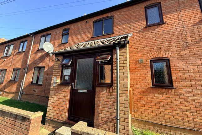 1-bed flat on 3, Yeovil, £92,500