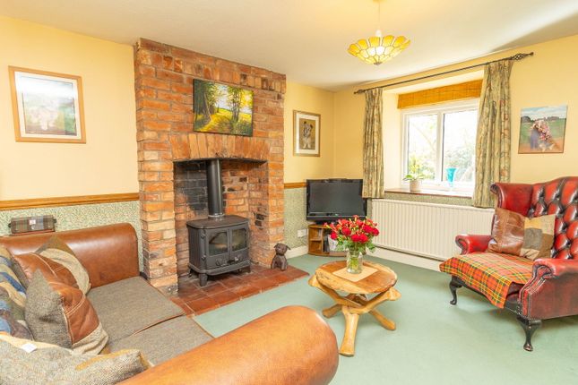 14, Careys Road, Towcester photo 2