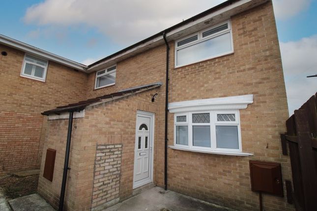 Thumbnail Terraced house to rent in Rauceby Close, Kingswood, Hull