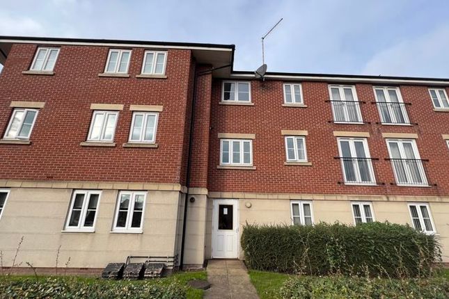 Thumbnail Flat for sale in Pintail Close, Scunthorpe