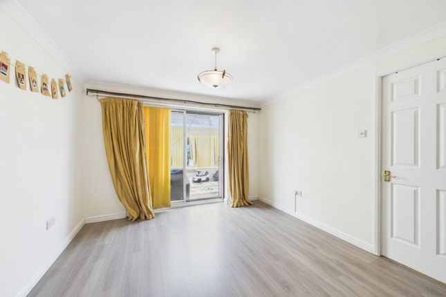 46, Prospect Avenue, Farnborough photo 4