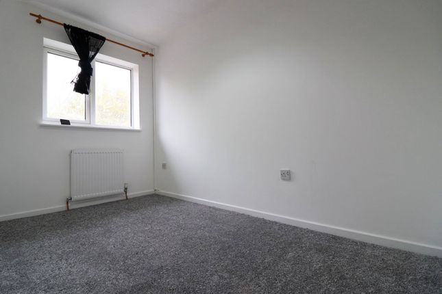 33 Barnes Wallis Way, Gloucester photo 5