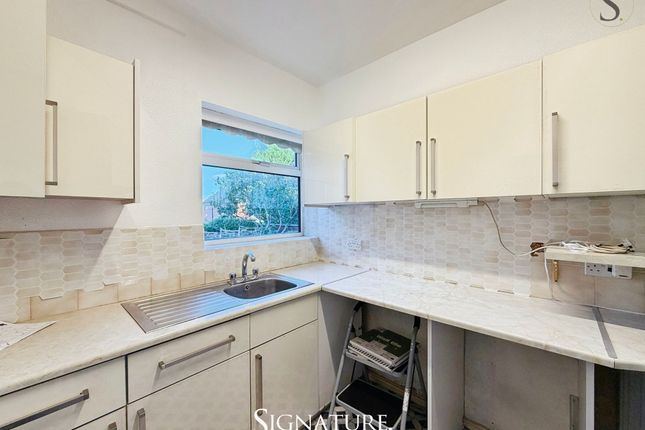 28 Valentine Road, Leicester photo 4