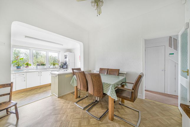 664, Rochester Way, London photo 2