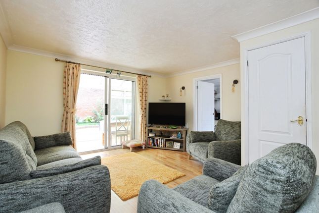 22, The Forstal, Tonbridge photo 4