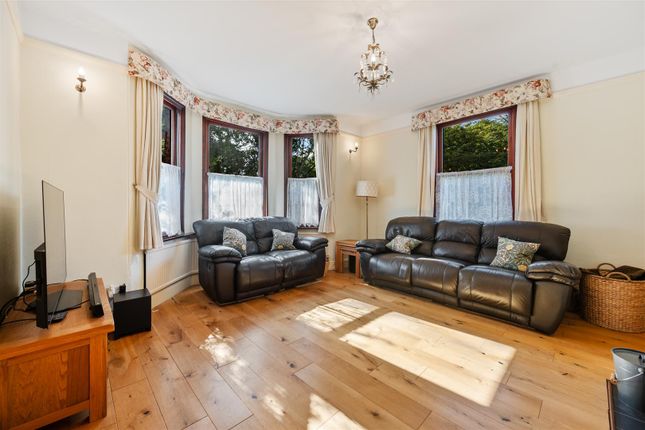 Station House, Station Road, Irchester photo 4