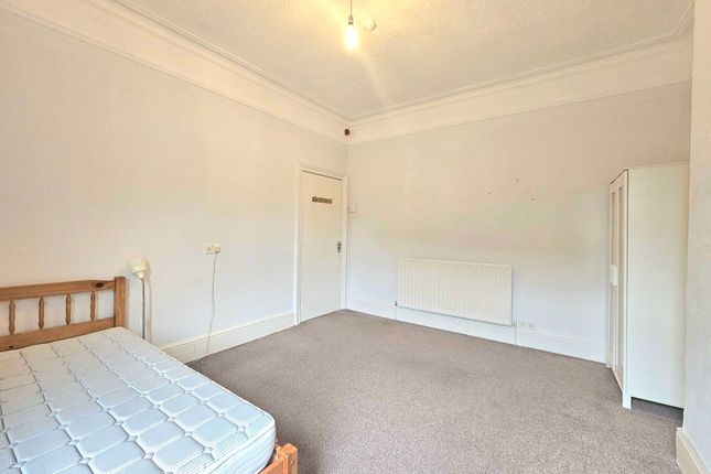 Room 2, 94A, High Street, Beckenham photo 3