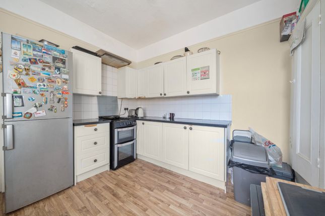 Thumbnail Flat for sale in Stubbington Avenue, Portsmouth, Hampshire