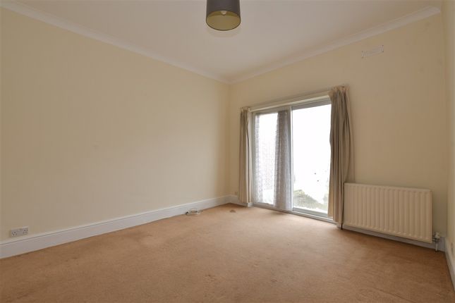 Ranelagh Gardens, Ilford photo 5