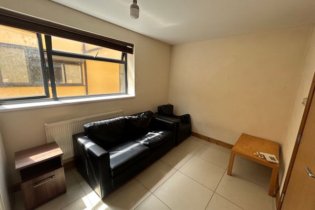 Flat 11 116, Richmond Road, Cardiff photo 2