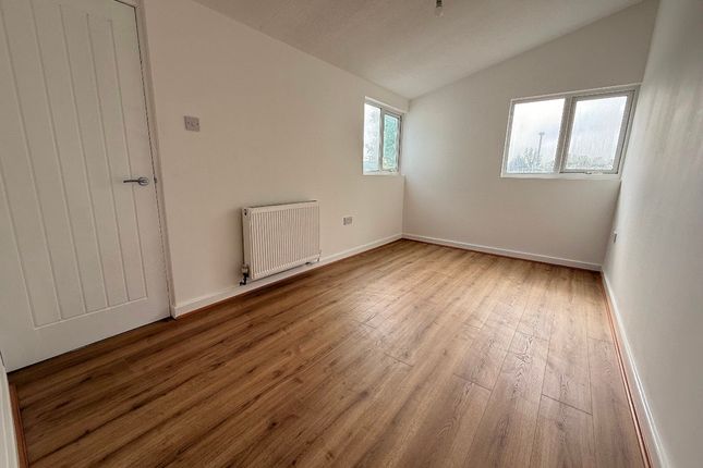 16 Seafore Close, Liverpool photo 5