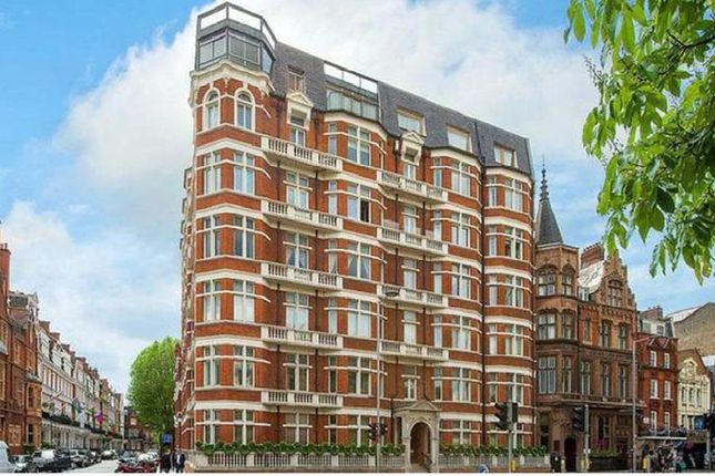Thumbnail Flat to rent in Cumberland House, Kensington Road, London