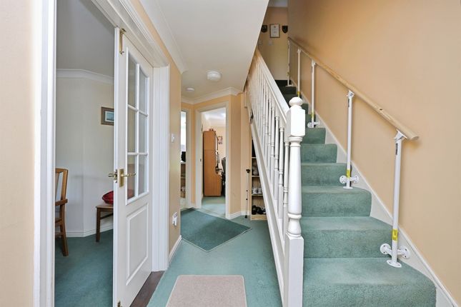 17, Wallace Close, Dereham photo 2