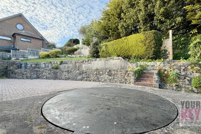 Penshurst, Springfield Passage, Hythe photo 3