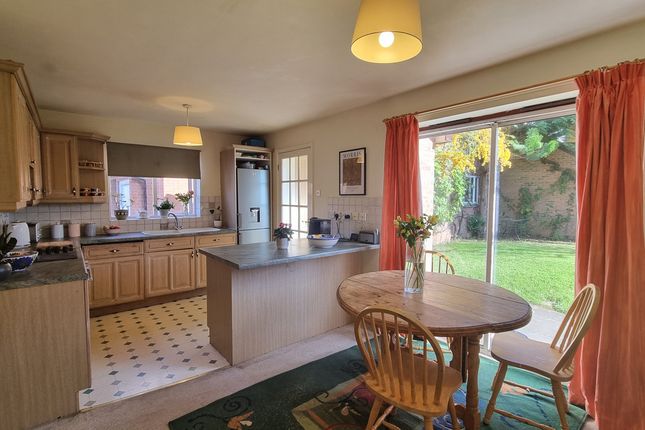 Detached house for sale in Dale Close, Long Itchington