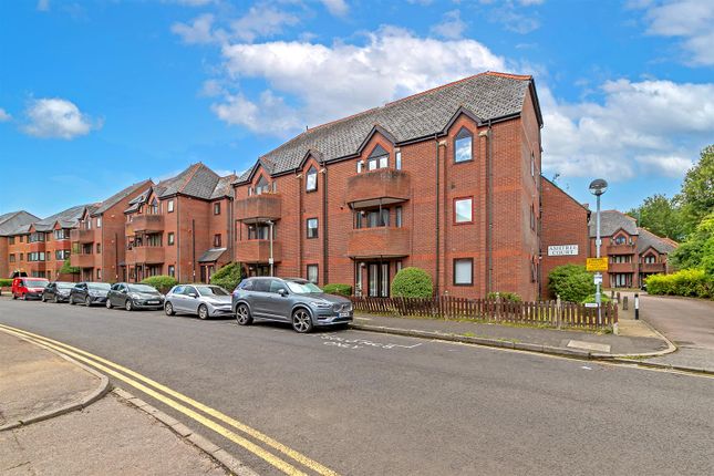 9Ashtreecourt-1.Jpg