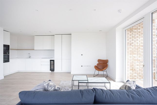 Flat for sale in Beresford Avenue, Wembley